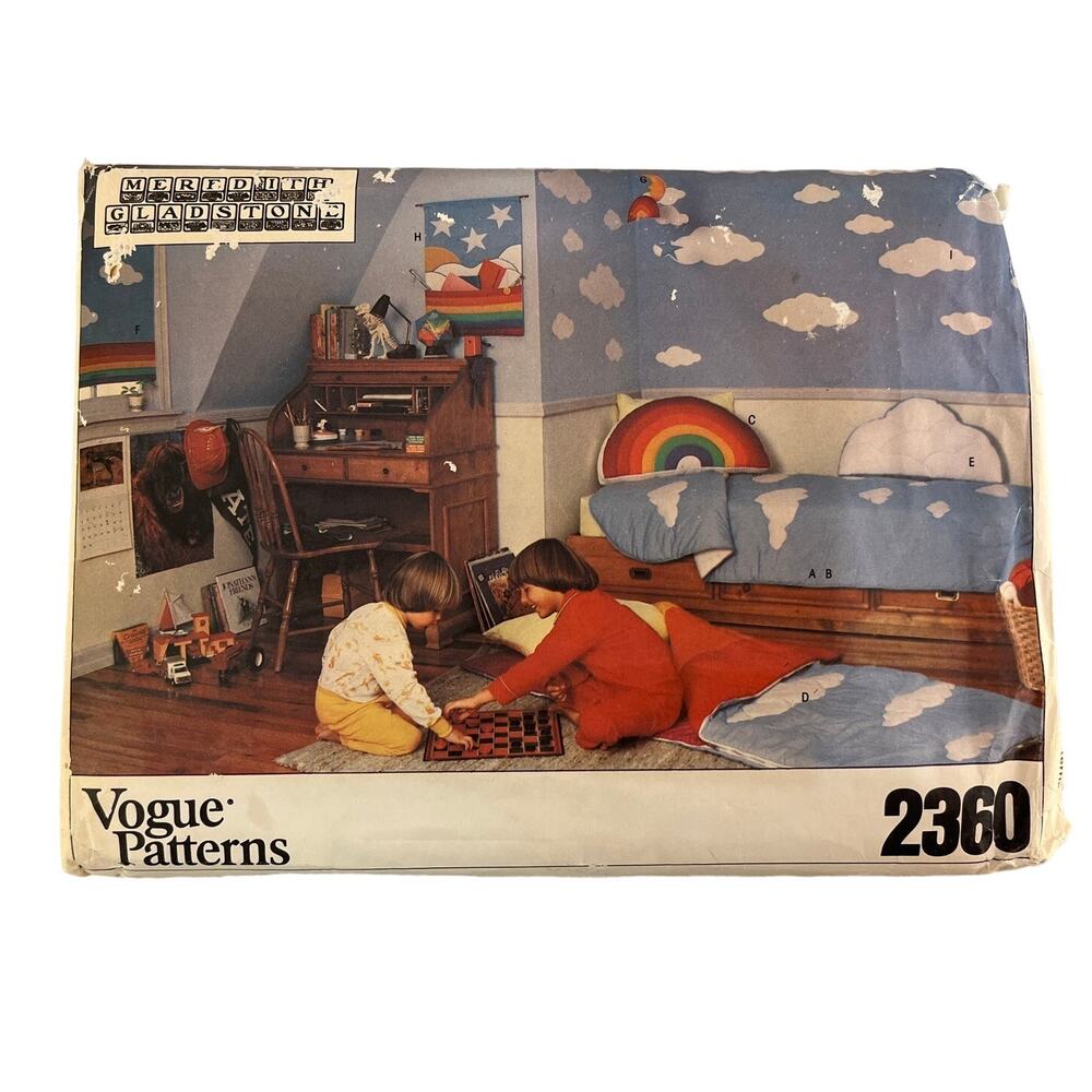 VTG 70s Vogue 2360 UNCUT Cloud Room Rainbow Comforter Quilt Pillow SewingPattern